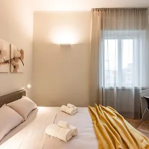 Apartment Elegant Design Apartmentduomo-naviglia/c E Wi-fi, Milan