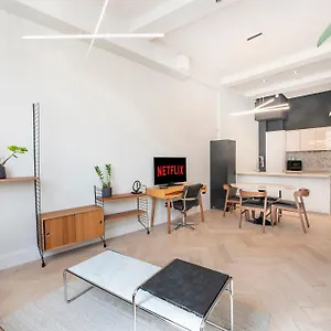  Apartment Perfect For 6 - 2 Bedroom 2 Bathroom By The Famous Hammersmith Riverside United Kingdom