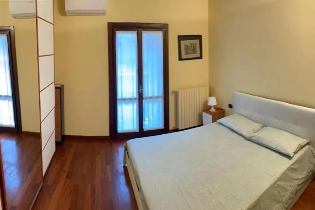 Apartment Center Of Milan